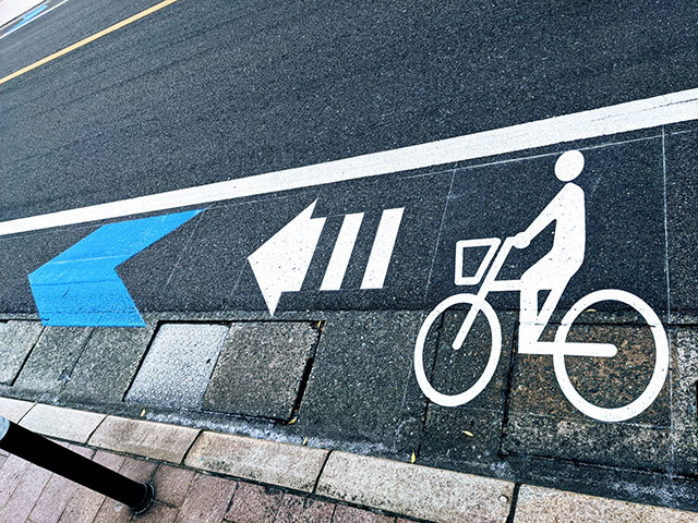自転車横断帯が減少している理由